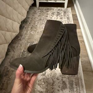 Fringe Kenneth Cole Reaction Ankle Boots Booties - Dark Gray ish